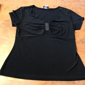 JKLA California size M pull over top with beaded front accents and cap sleeves.